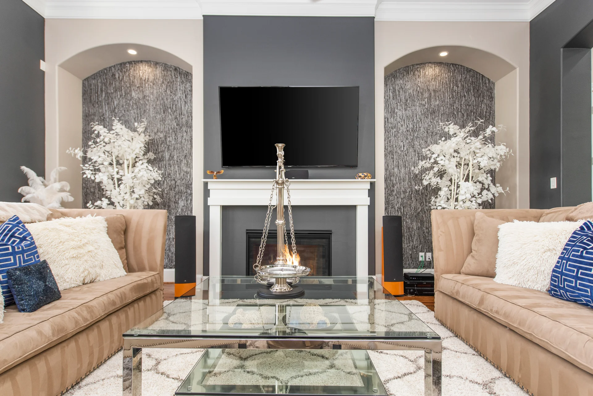 Professional real estate photo - living room